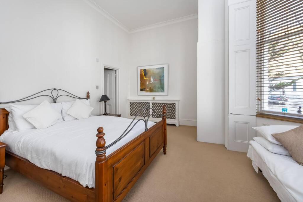 Lexham Gardens 2 Double Bed Garden Flat * Londres